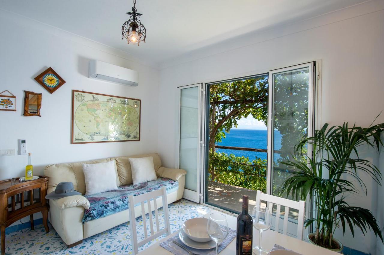Sea Side Solandra Apartment Праяно Екстериор снимка