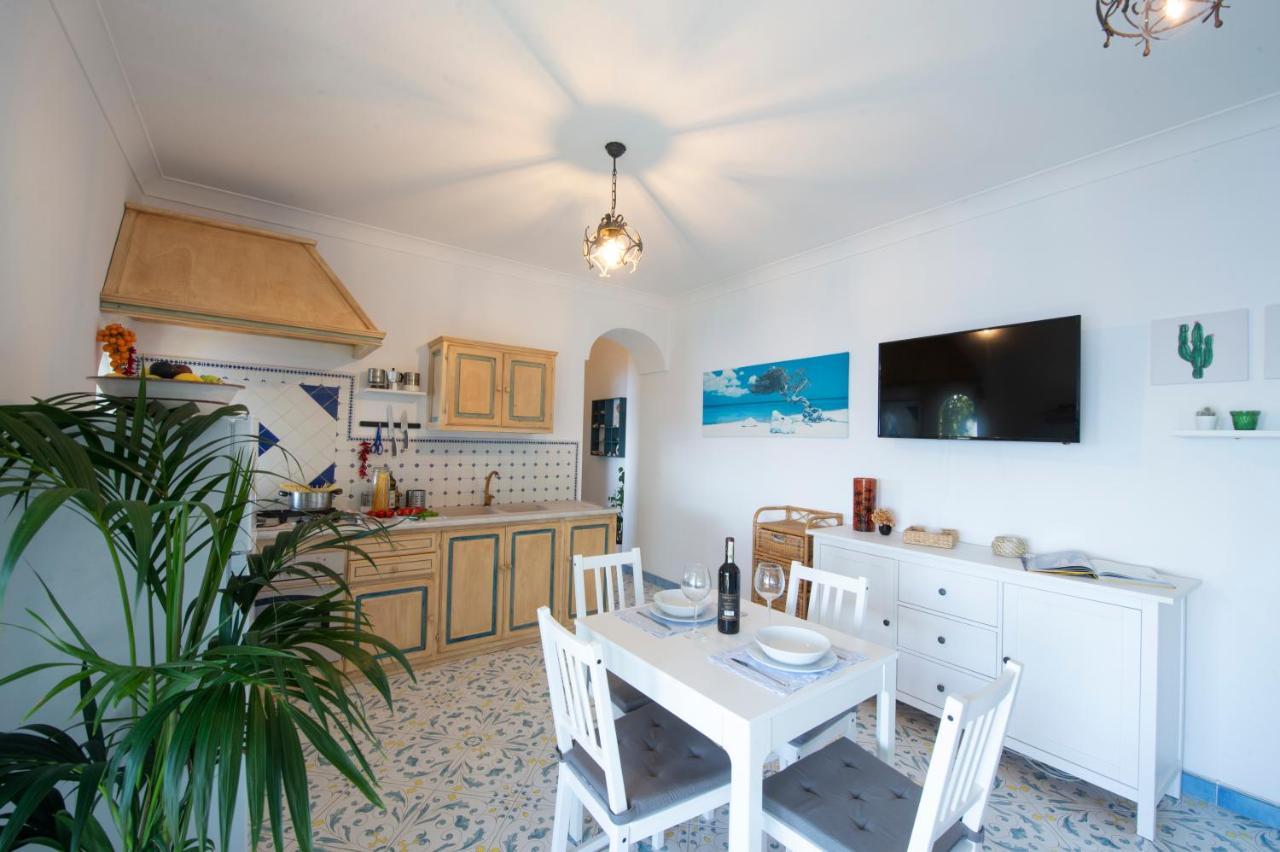 Sea Side Solandra Apartment Праяно Екстериор снимка