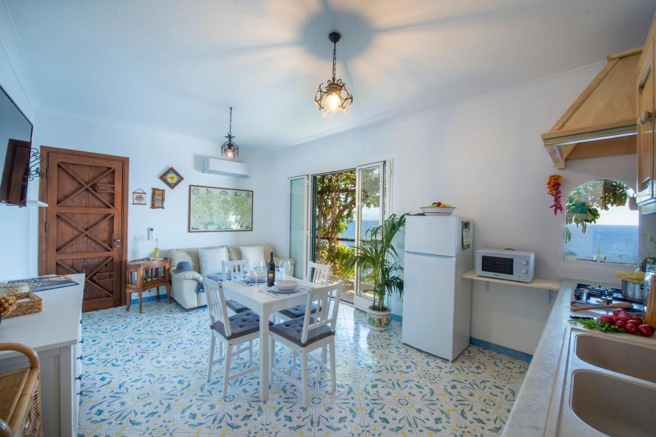Sea Side Solandra Apartment Праяно Екстериор снимка
